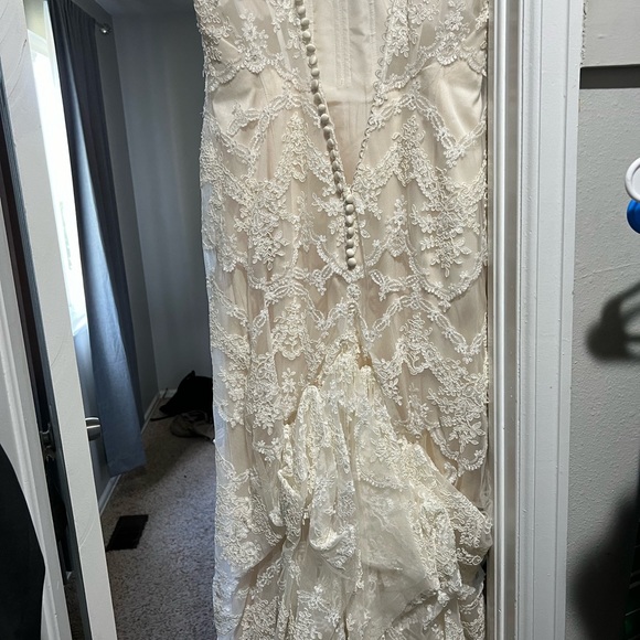 Authentic Kenneth Winston wedding dress - Picture 5 of 8
